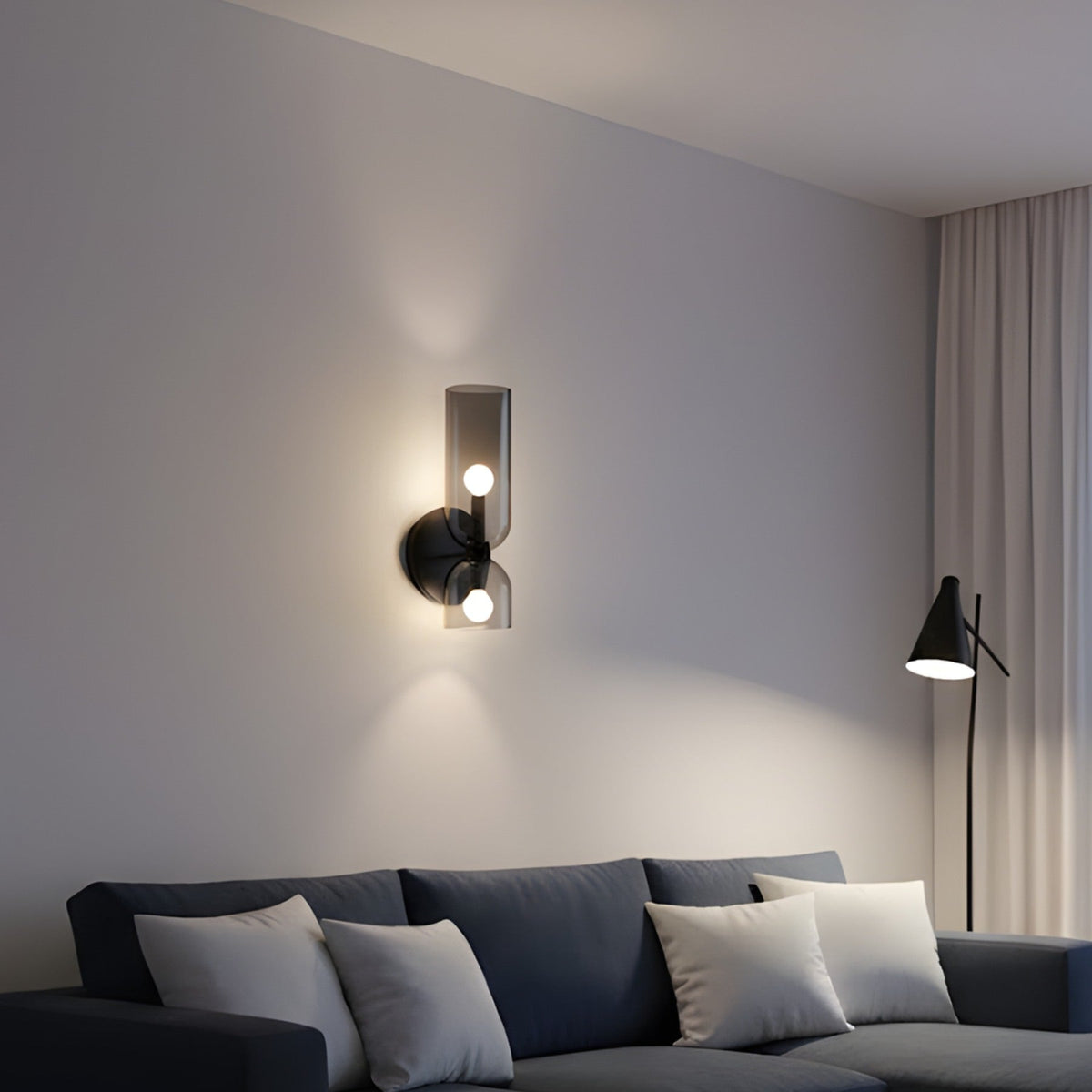Skulpturale runde Wandleuchte mit zwei Glaszylindern, Diffusor und rundem Sockel