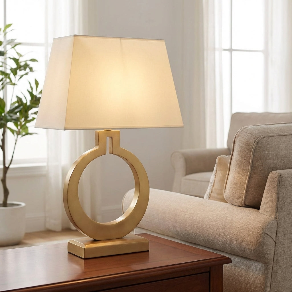 Tischlampe aus Eisen mit von einer Villa inspiriertem architektonischem Design und Stoffschirm