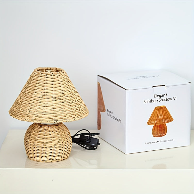 Rustikale Zen-Boho-Tischlampe mit handgewebtem Bambusgeflecht