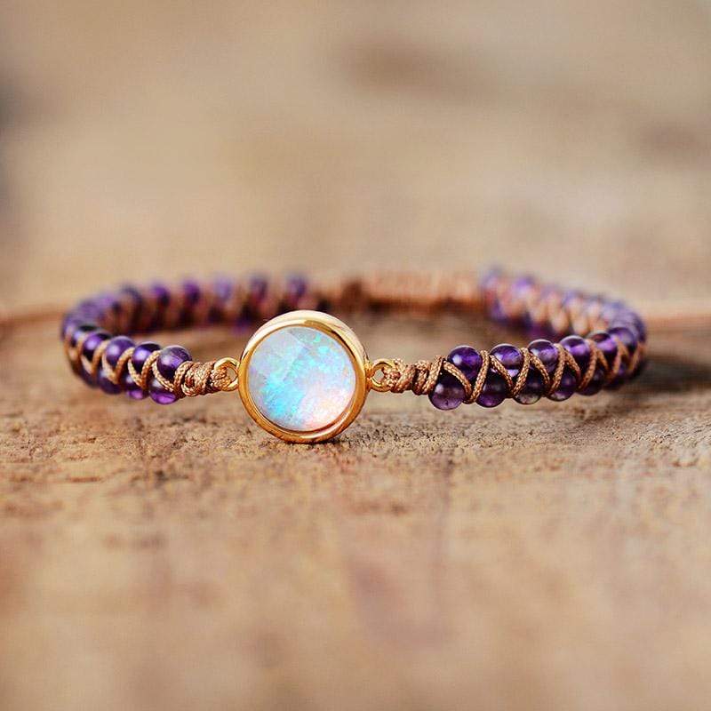 Håndlavet boho-yogaarmbånd med ametyst-, opal- og perler