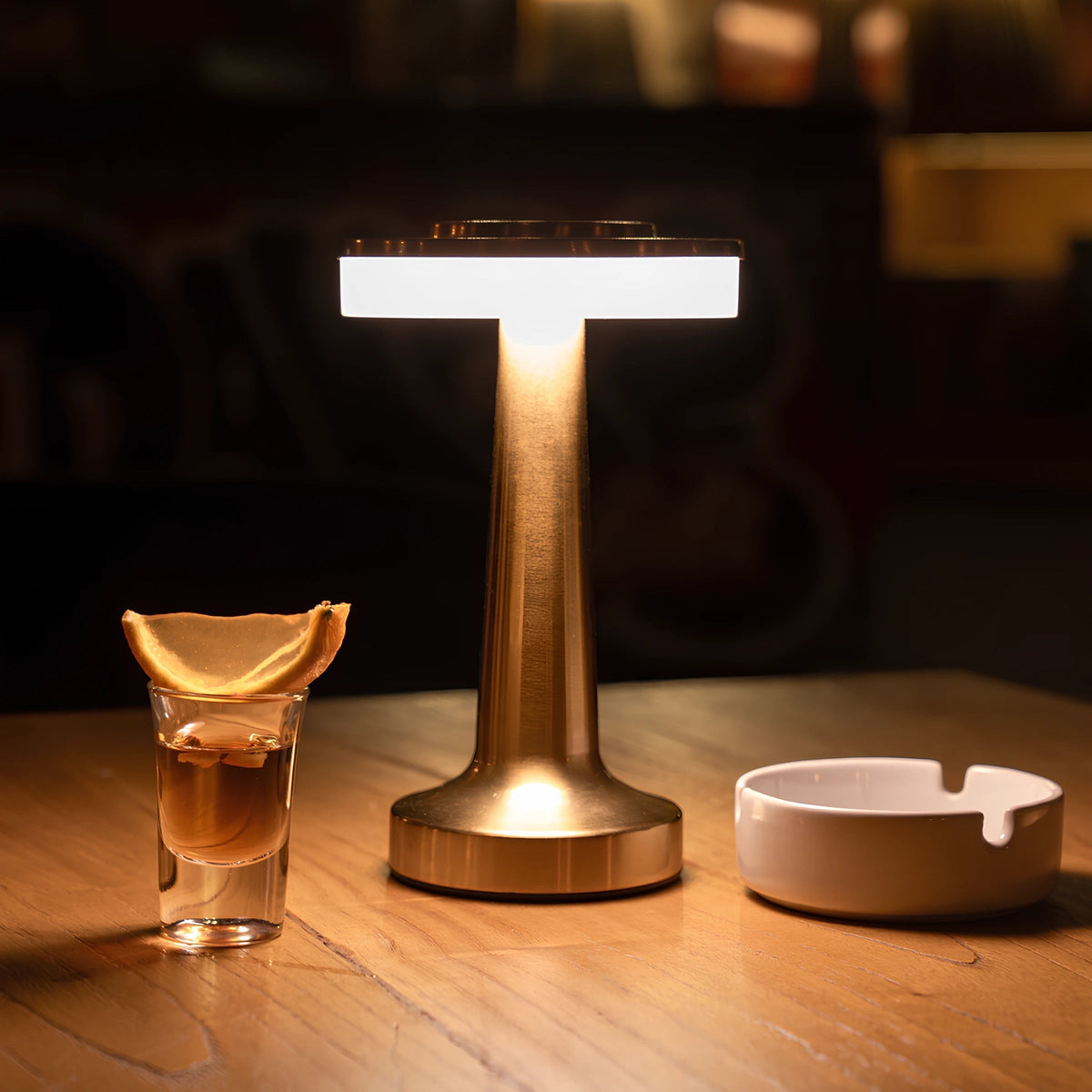 Elegante tragbare dimmbare kabellose Tischlampe aus Metall, wiederaufladbar