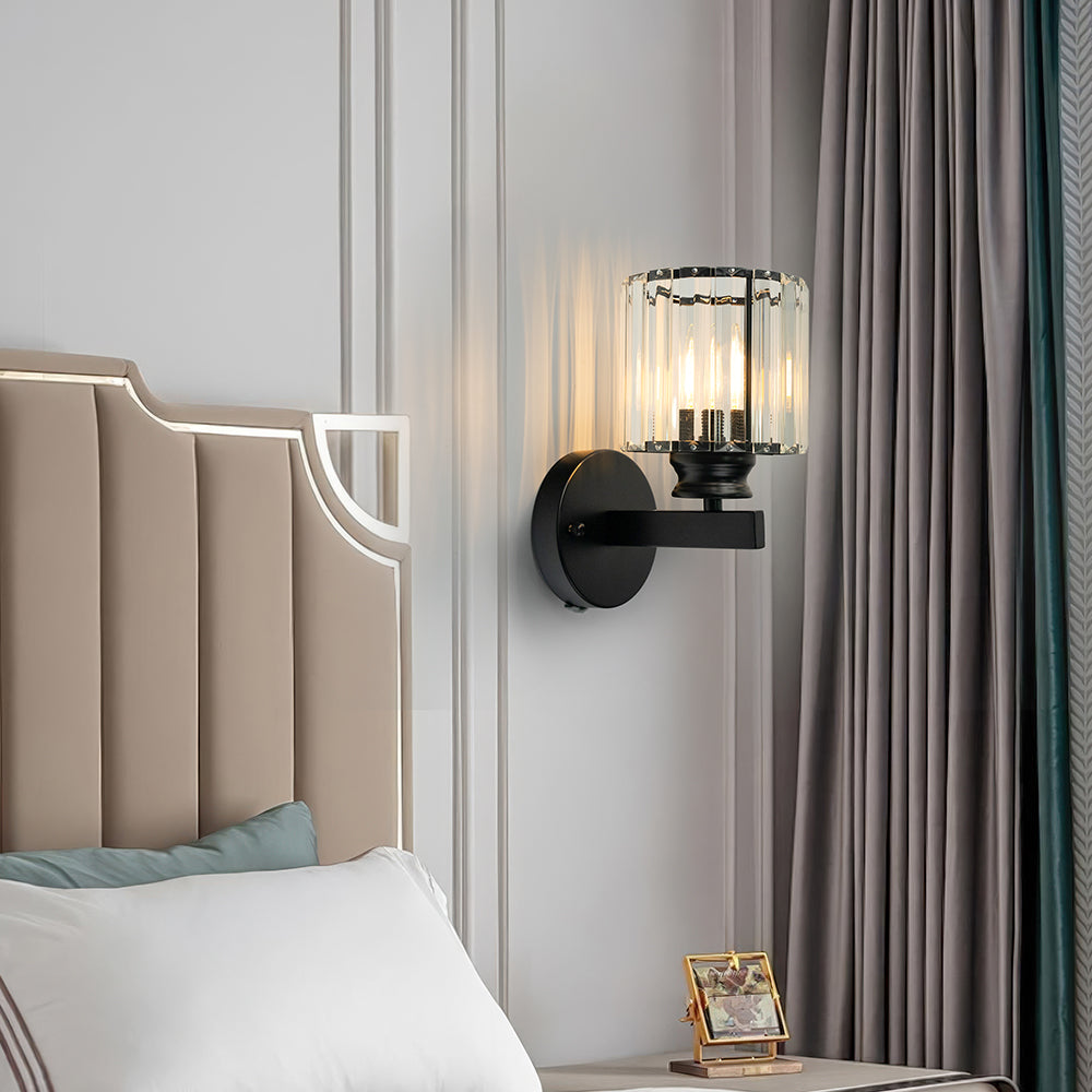 Moderne Wandleuchte aus Eisen mit facettiertem Kristallpaneel