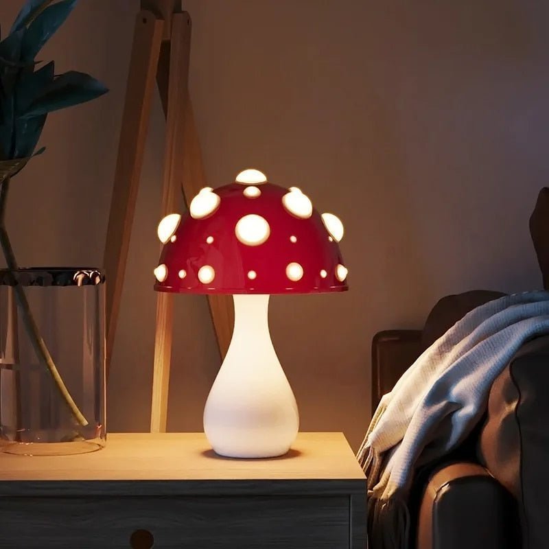Skulpturel bordlampe med Amanita-svampekuppel, genopladelig og dæmpbar