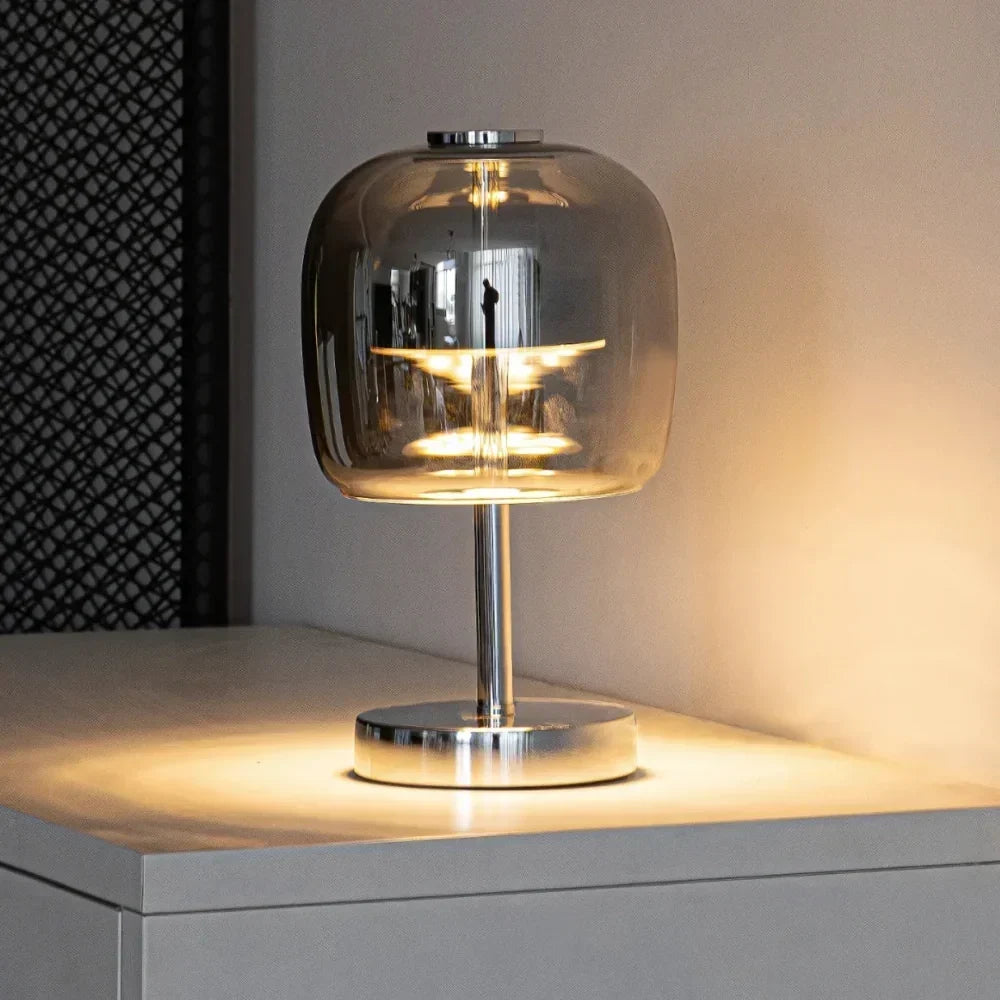 Kugelförmige Tischlampe aus Milchglas und Eisen, dimmbar und per USB betrieben