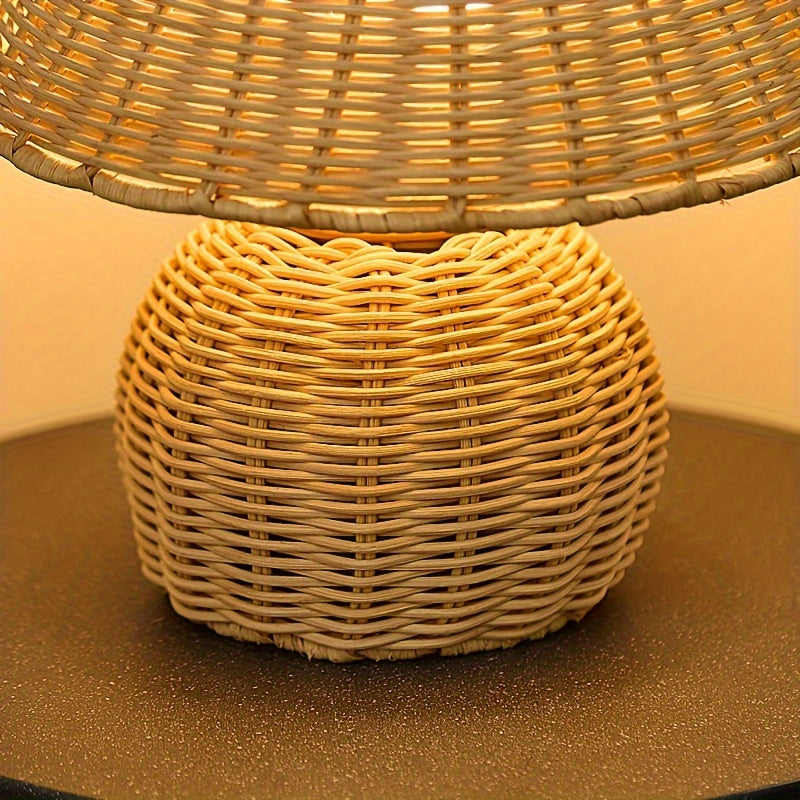 Rustikale Zen-Boho-Tischlampe mit handgewebtem Bambusgeflecht