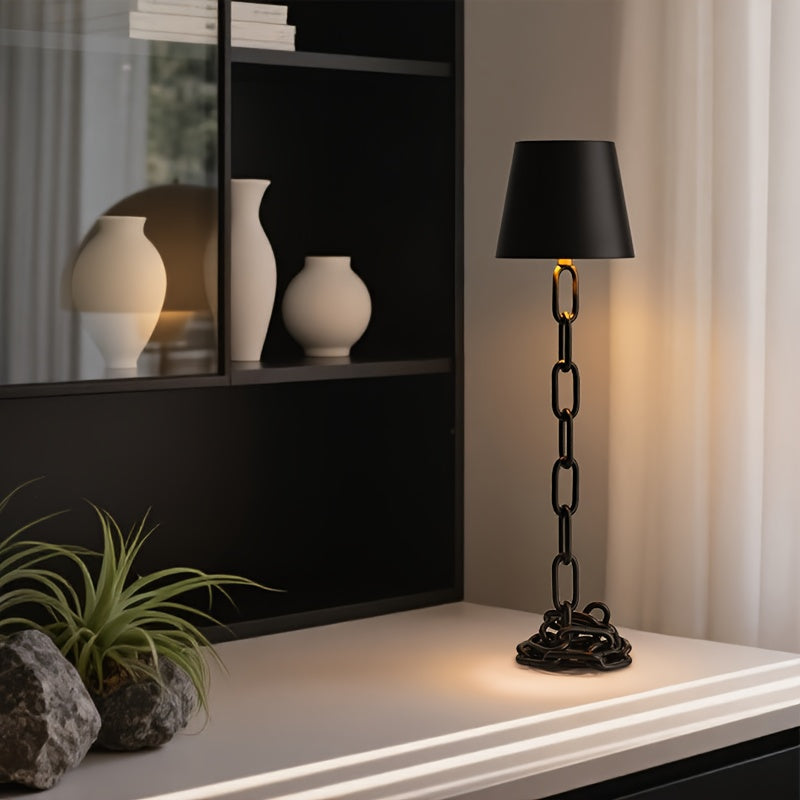 Skulpturale industrielle Tischlampe mit Kettengliedern, Akku und Touch-Steuerung