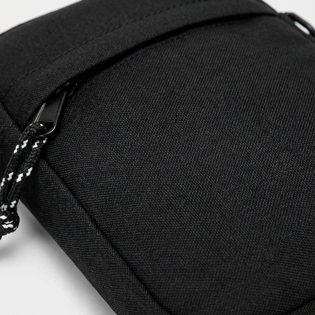 Kompakt vandafvisende crossbody-skuldertaske i nylon med tyverisikring
