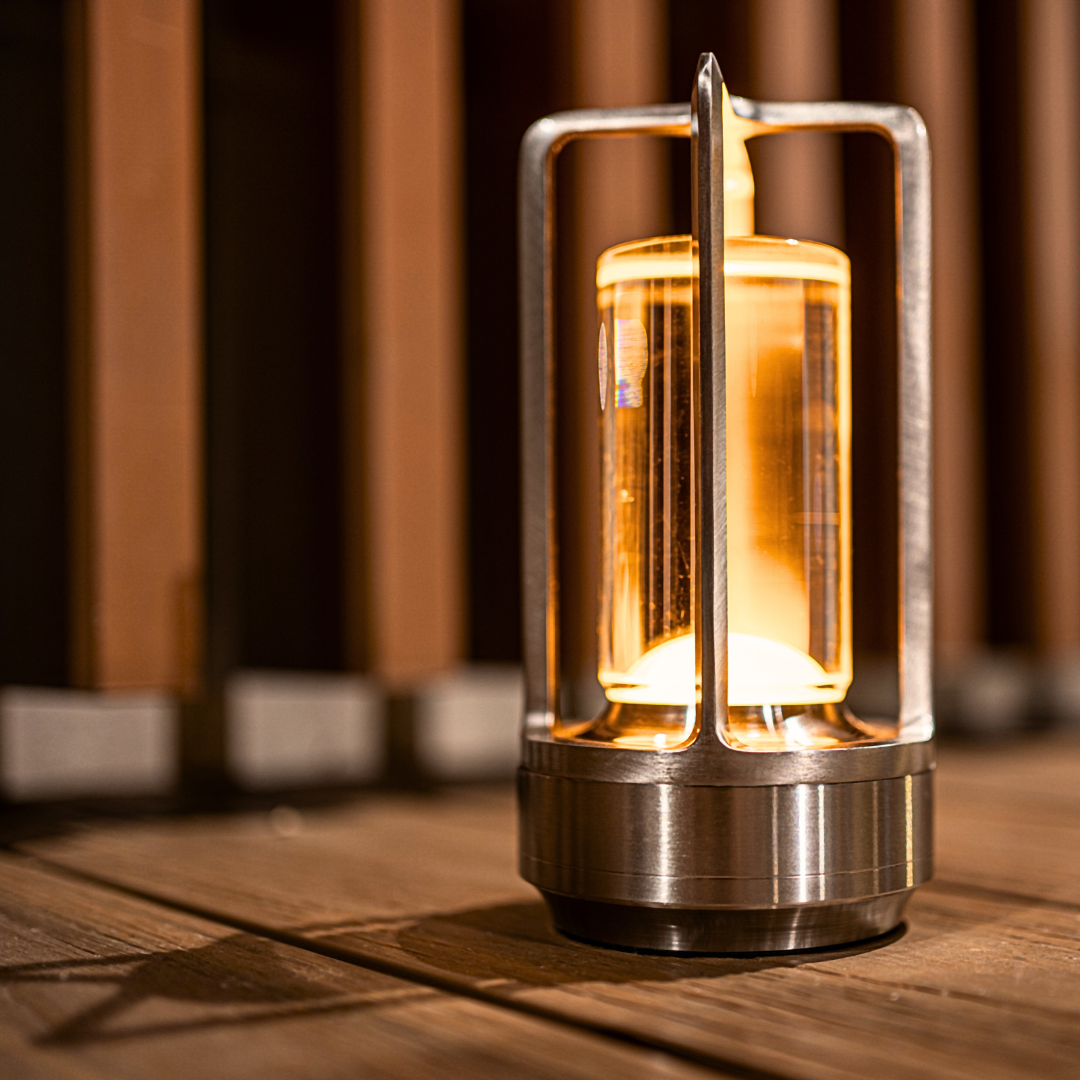 Kabellose wiederaufladbare Tischlampe in Kristallzylinderform mit Touch-Dimmer
