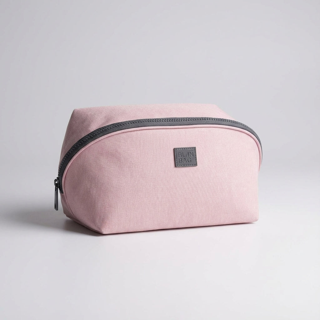 Kompakt rejsetoilettaskeorganizer i vasket nylon med bred åbning