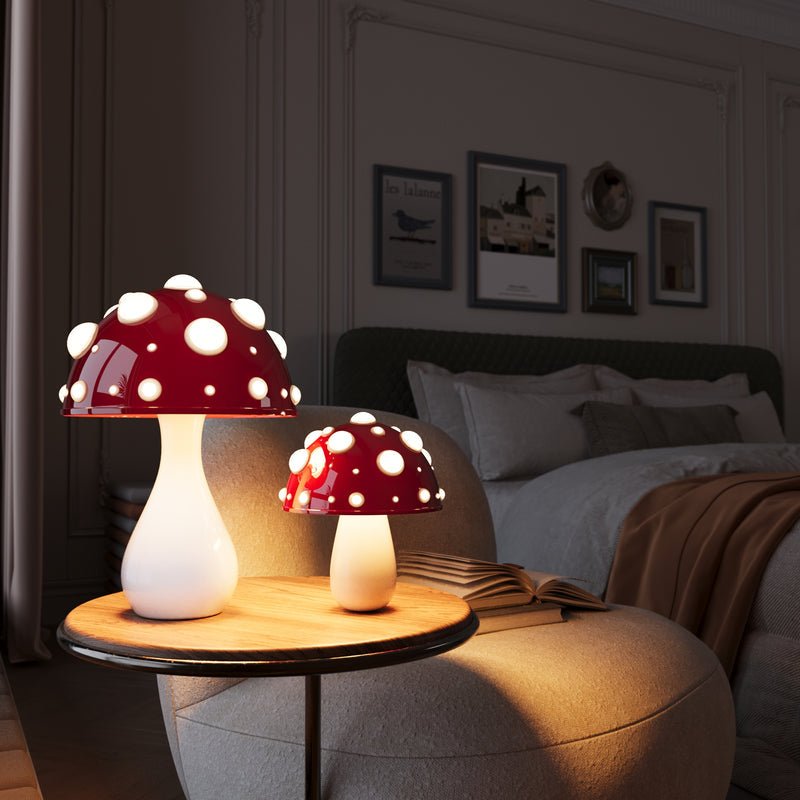 Skulpturel bordlampe med Amanita-svampekuppel, genopladelig og dæmpbar