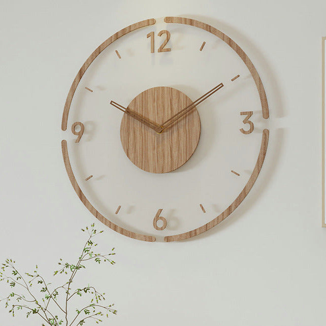 Minimalistische skandinavische Wanduhr aus Massivholz mit geräuschlosem Quarzwerk