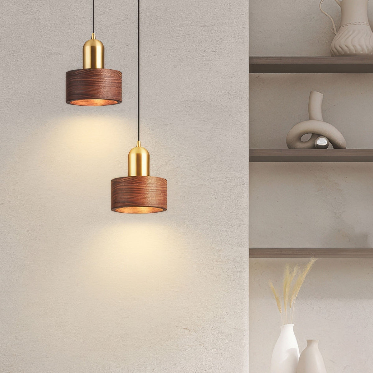 Japansk minimalistisk hængelampe i valnød og messing med cylindrisk form