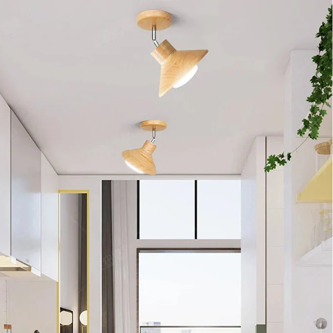 Skandinavische minimalistische Deckenleuchte mit natürlicher Holzkonusform