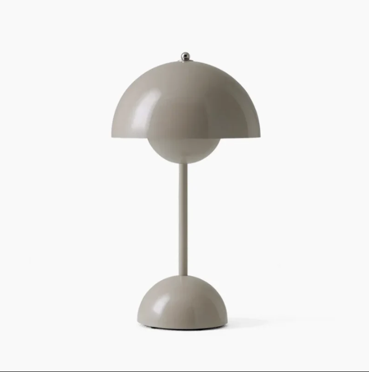 Elegante minimalistische skandinavische dimmbare Tischlampe mit Touch-Steuerung