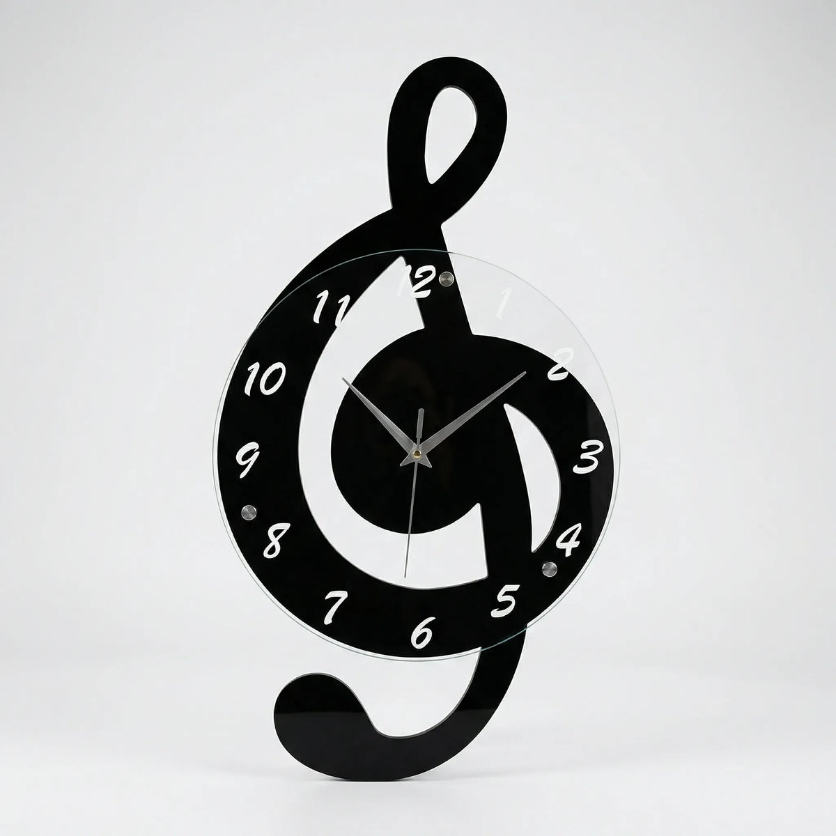 Analoge Wanduhr mit Silhouette eines Violinschlüssels