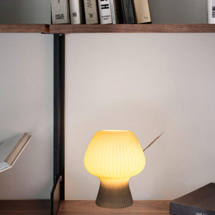 Vintage-Tischlampe aus geriffeltem Glas in Pilzform für den Nachttisch
