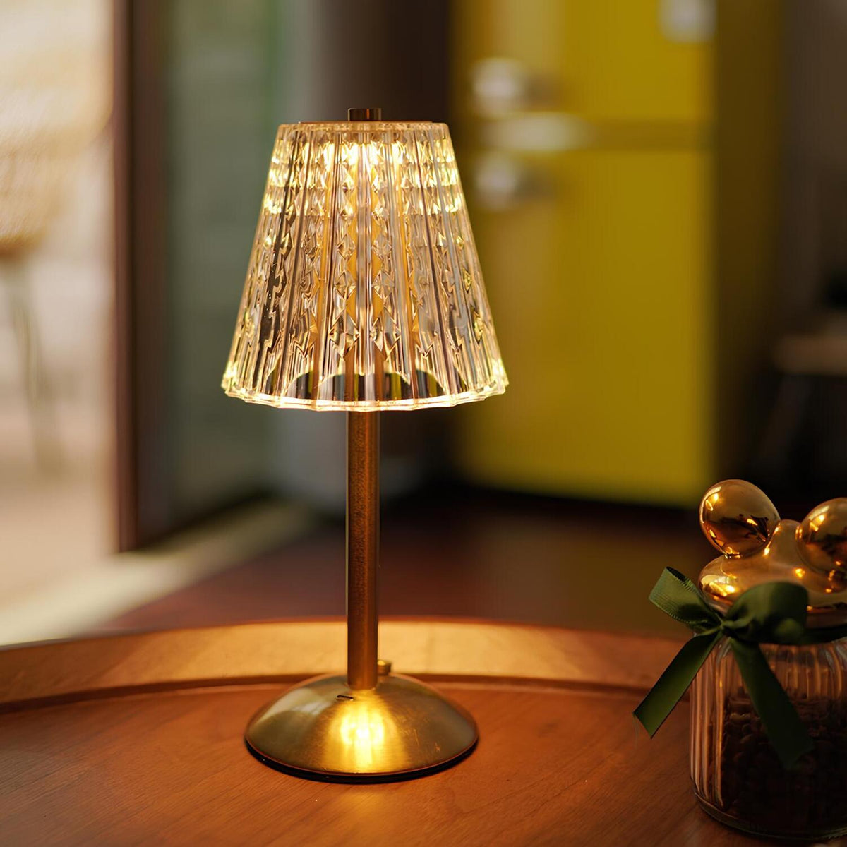 Wiederaufladbare Tischlampe mit Kristall-Lampenschirm, gebürstetem Aluminium und Touch-Steuerung