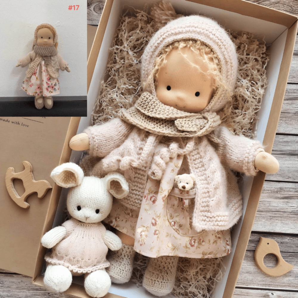 Handgefertigte, bezaubernde weiche Plüsch-Babypuppe als Spielgefährtin