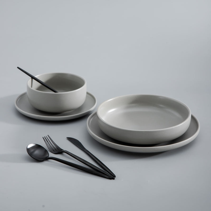 Elegant, minimalistisk og moderne bestiksæt i rustfrit stål