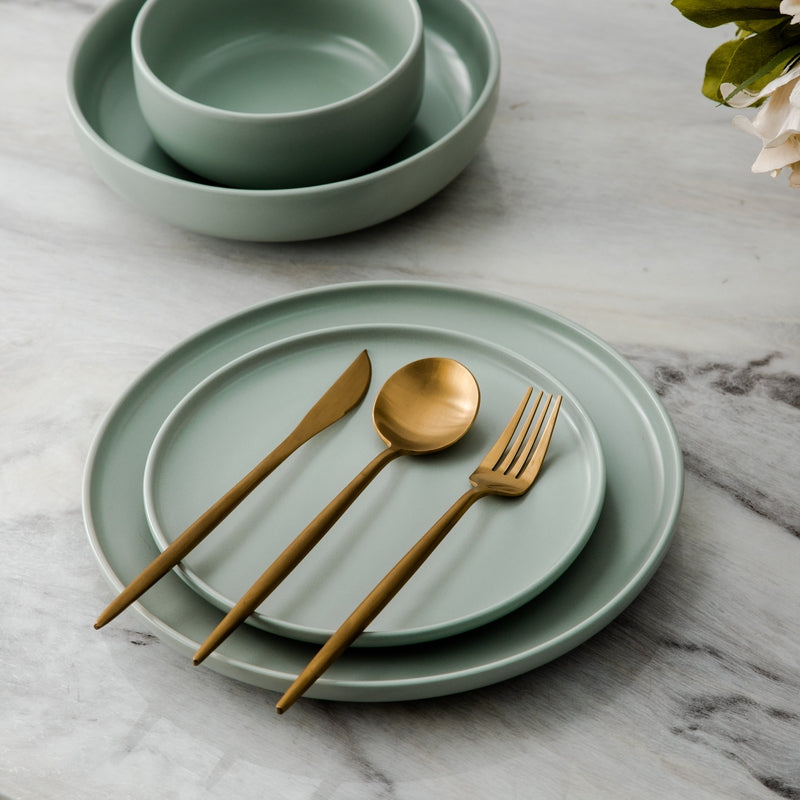 Elegant, minimalistisk og moderne bestiksæt i rustfrit stål