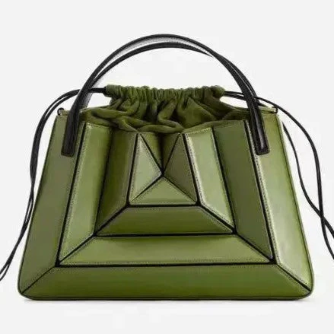 Geometrisk tote-håndtaske med flere paneler og rummeligt design til hverdagsbrug