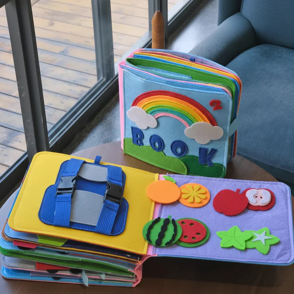Blød interaktiv Montessori-busy book til skærmfri leg
