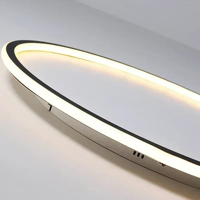 Skandinavische runde Deckenleuchte aus Metall mit Glaskugel