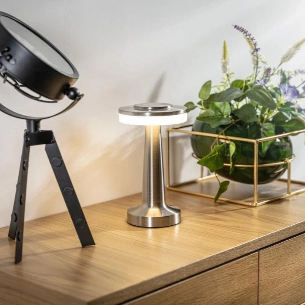 Elegante tragbare dimmbare kabellose Tischlampe aus Metall, wiederaufladbar