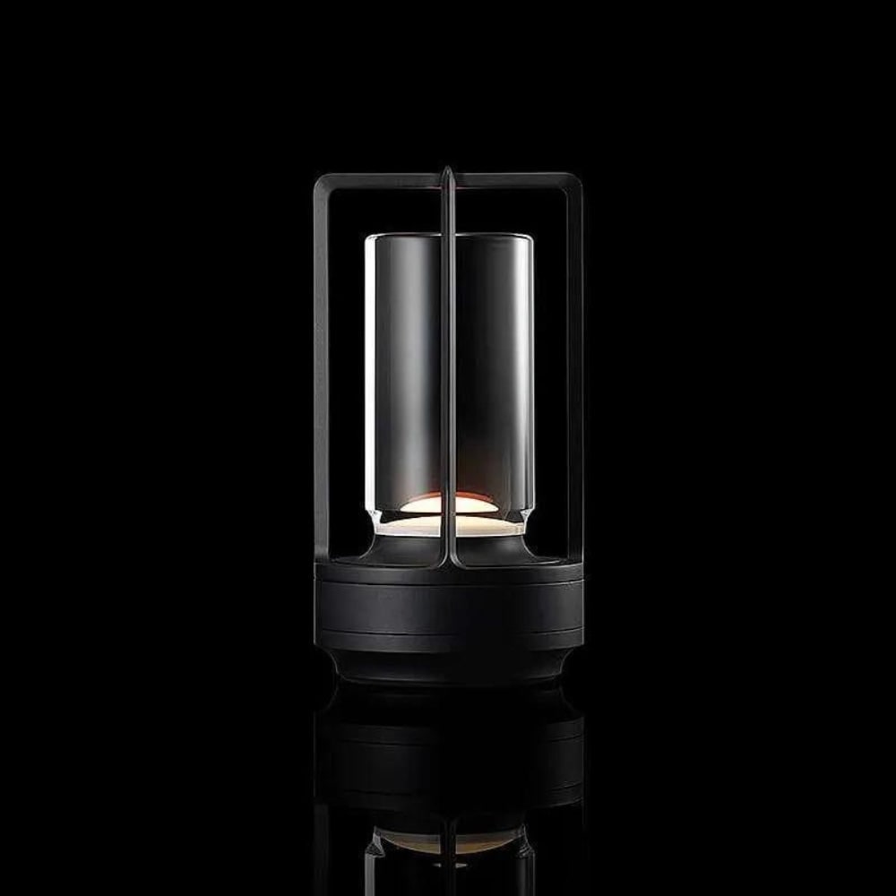 Minimalistisk ledningsfri, genopladelig bordlampe til inde og ude