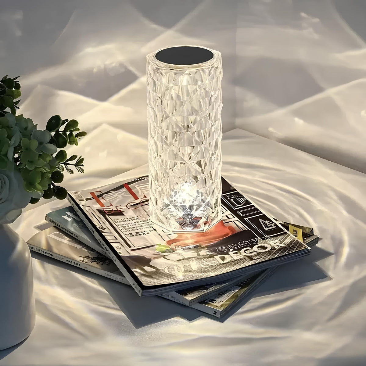 Funkelnde Kristall-Tischlampe mit Touch-Steuerung, Dimmer, Akku und stimmungsvollem Licht